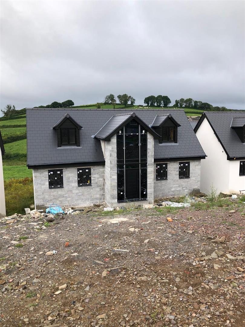 Heol Caegwyn, Drefach, Llanelli, SA14 7BB